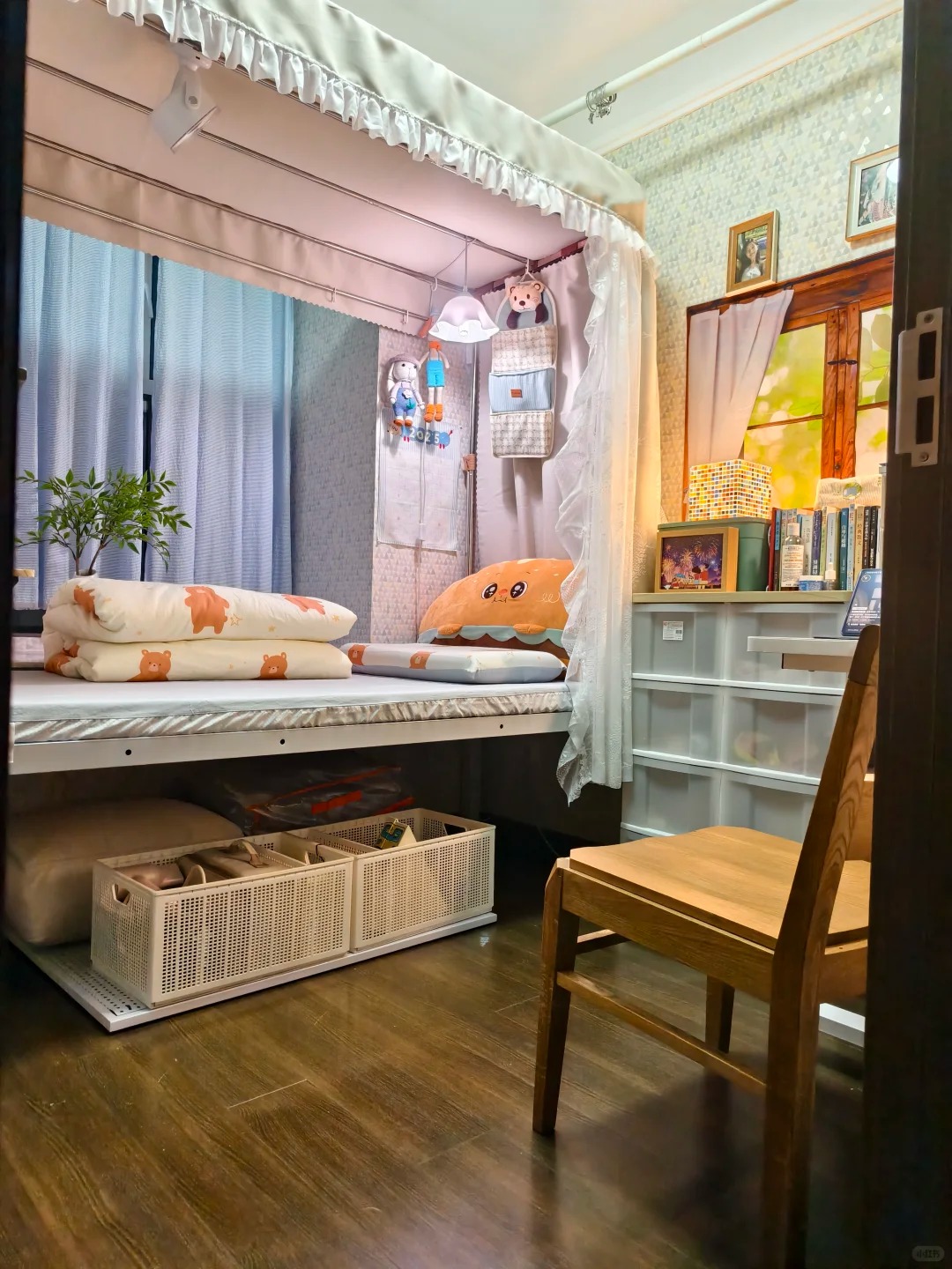 Căn phòng 4m² công ty cấp cho y tá lương 23 triệu/tháng- Ảnh 2.