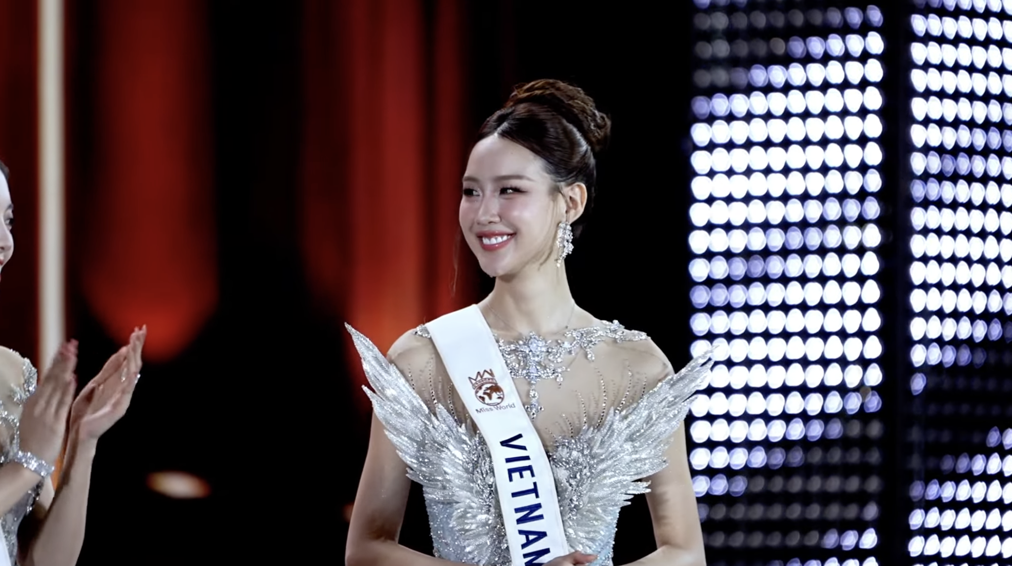 HOT: Hoa hậu Bảo Ngọc vào Top 6, lập kỷ lục ở Miss World - Ảnh 1.
