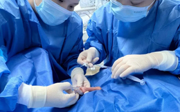Kỳ tích: Em bé sinh non 330 gram vượt 
