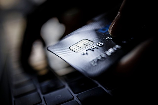 Hacker sử dụng AI tấn công 100 công ty, đánh cắp 600.000 hồ sơ thẻ tín dụng