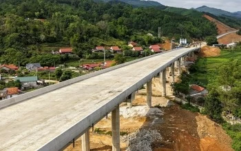 xây dựng tuyến cao tốc Bắc Nam trong ảnh tuyến cao tốc Hữu Nghị Chi Lăng Ảnh Hà Minh