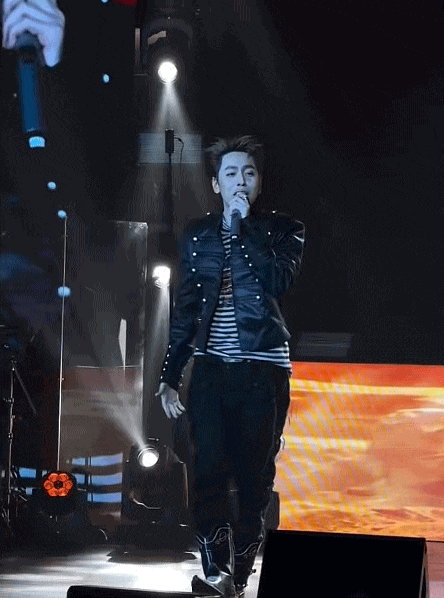 Để rapper hát bolero là thế này đây  - Ảnh 1.
