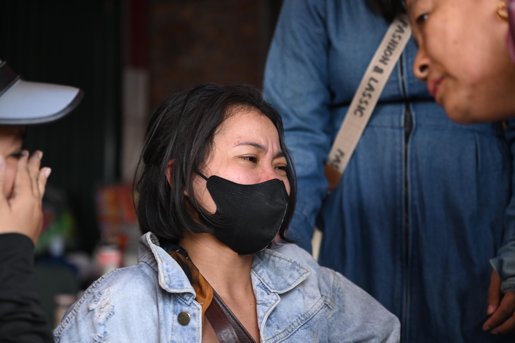 Không có phép màu nào xảy ra: Đã tìm thấy nam sinh viên Hà Nội mất tích khi đi qua đường ngập sâu, mẹ khóc ngất khi nhận tin dữ- Ảnh 4.