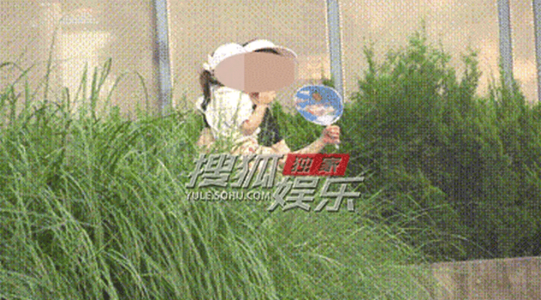 Nữ diễn viên dính scandal ngoại tình trùm kín mít ở công viên, 2 tháng trước vừa bại lộ chuyện có con 3 tuổi- Ảnh 2.