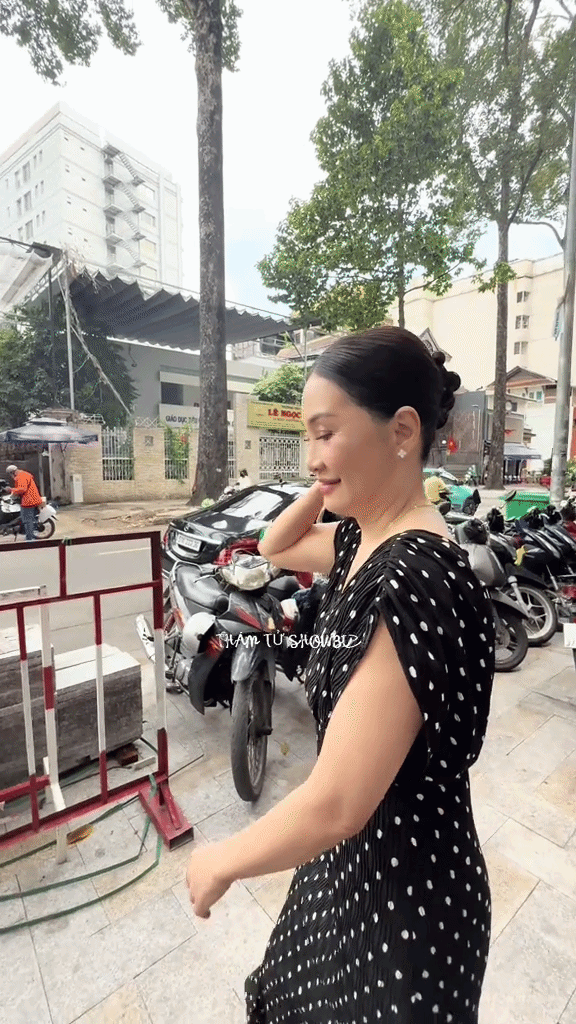 Nữ nghệ sĩ Việt "cải lão hoàn đồng" ở tuổi 63, công lớn tới từ màn styling đậm chất Hàn- Ảnh 6.