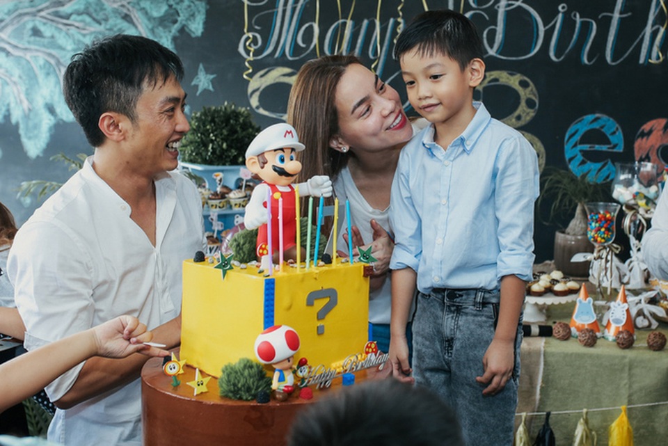 Cường Đô La đi họp phụ huynh cùng Hồ Ngọc Hà: 