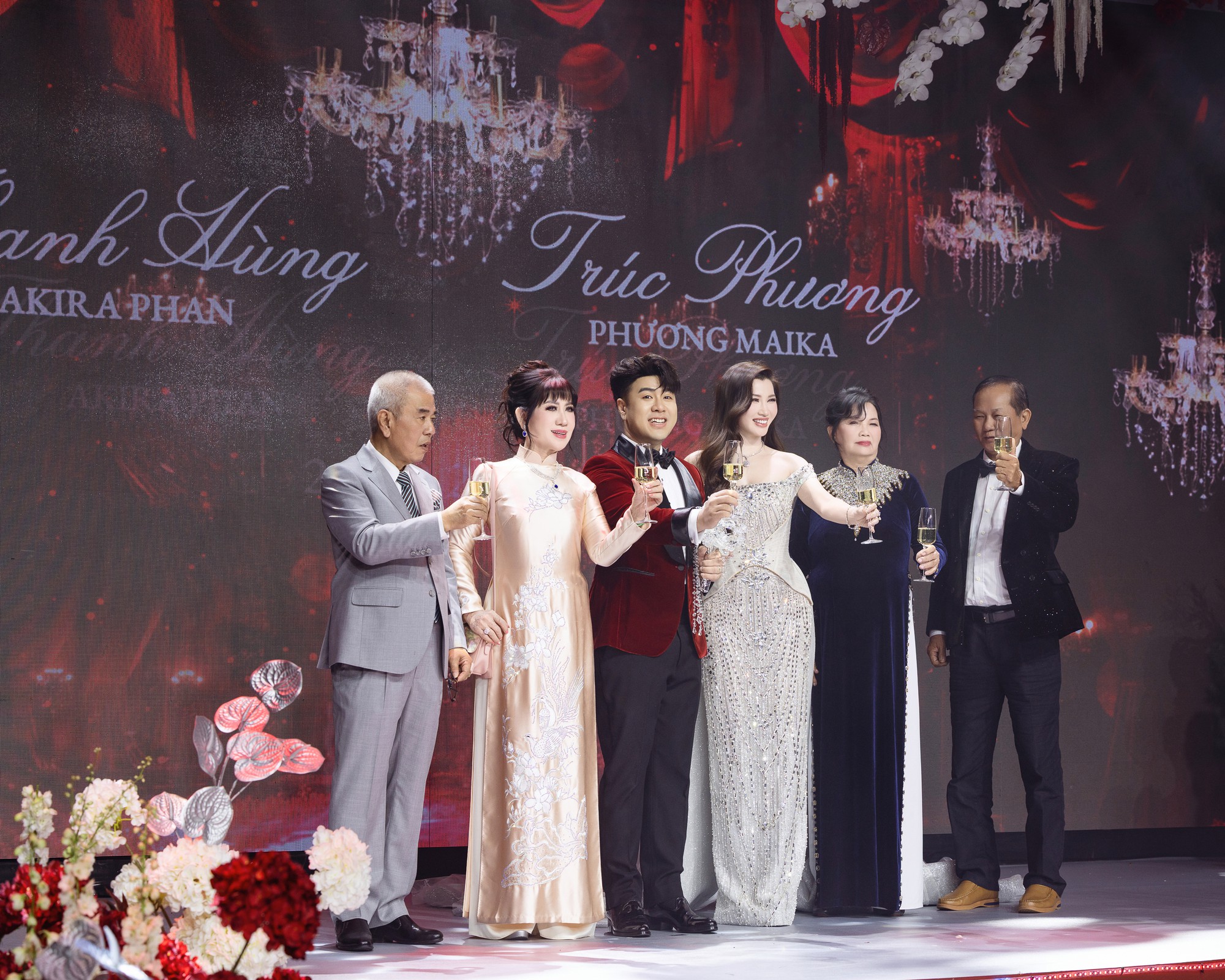 Akira Phan bật khóc cám ơn vợ: "Đêm nào cũng tâm sự cùng em, cười giỡn cùng em mà không biết chán"- Ảnh 4.