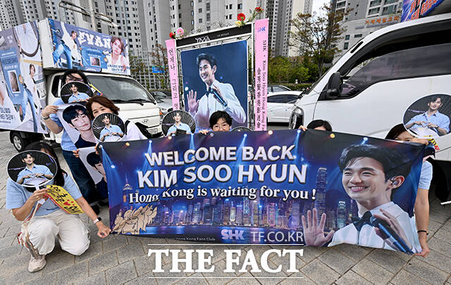 Kim Soo Hyun tái xuất tại lễ trao giải sau scandal, thần thái ra sao?- Ảnh 5.