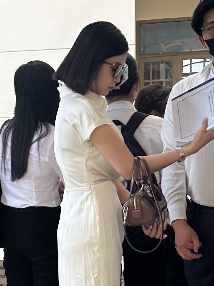 Xét xử vụ ca sĩ Jack khởi kiện đòi xác định quyền làm cha: "Tôi chỉ muốn có trách nhiệm, không muốn tách con khỏi mẹ" - Ảnh 4.