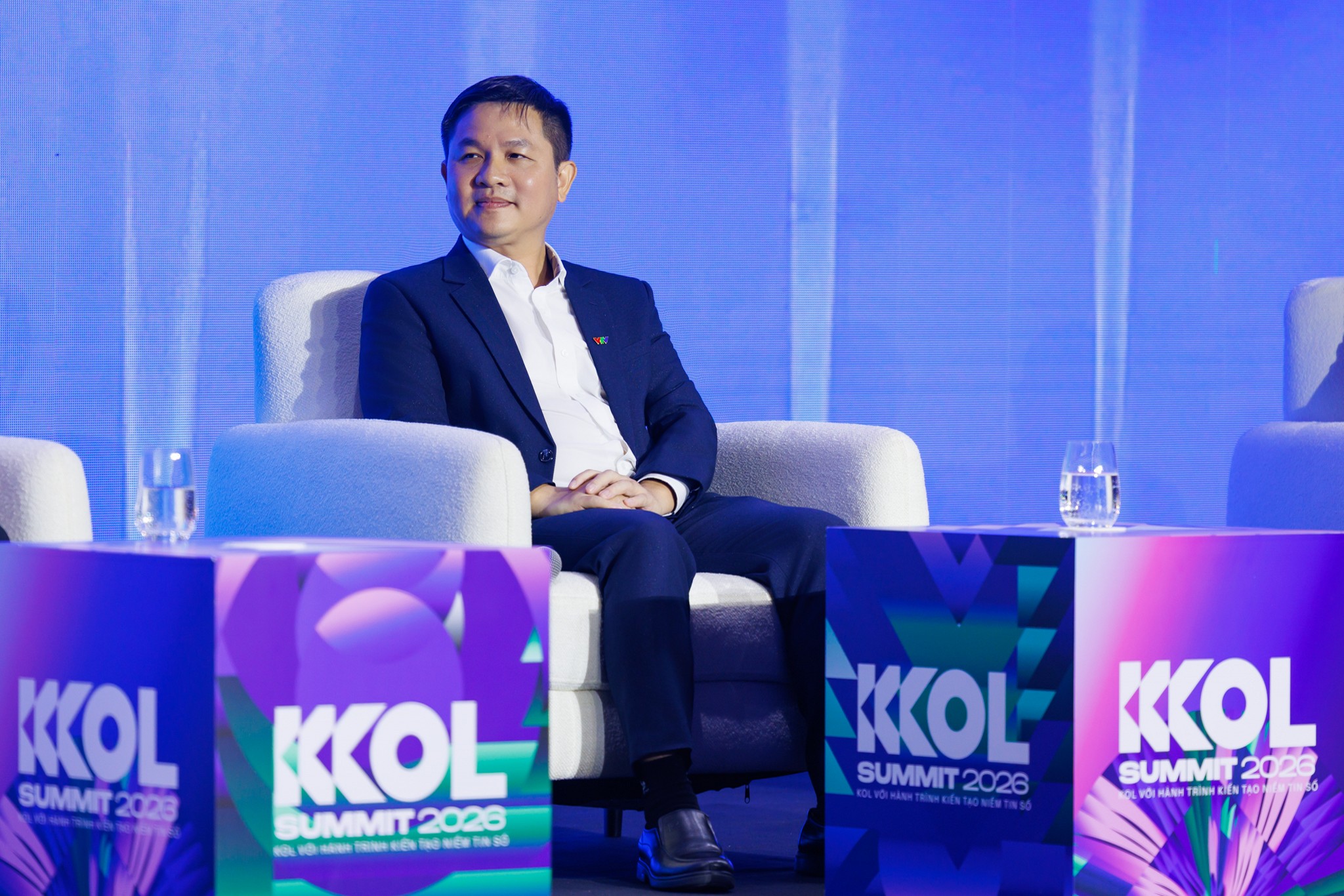 KOL Summit 2026: Chính thức bước vào 2 phiên chuyên đề thảo luận về AI, khủng hoảng niềm tin và tương lai sáng tạo - Ảnh 5.