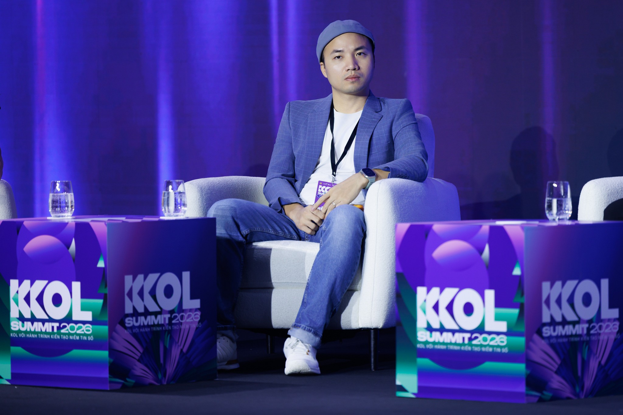 KOL Summit 2026: Chính thức bước vào 2 phiên chuyên đề thảo luận về AI, khủng hoảng niềm tin và tương lai sáng tạo - Ảnh 3.