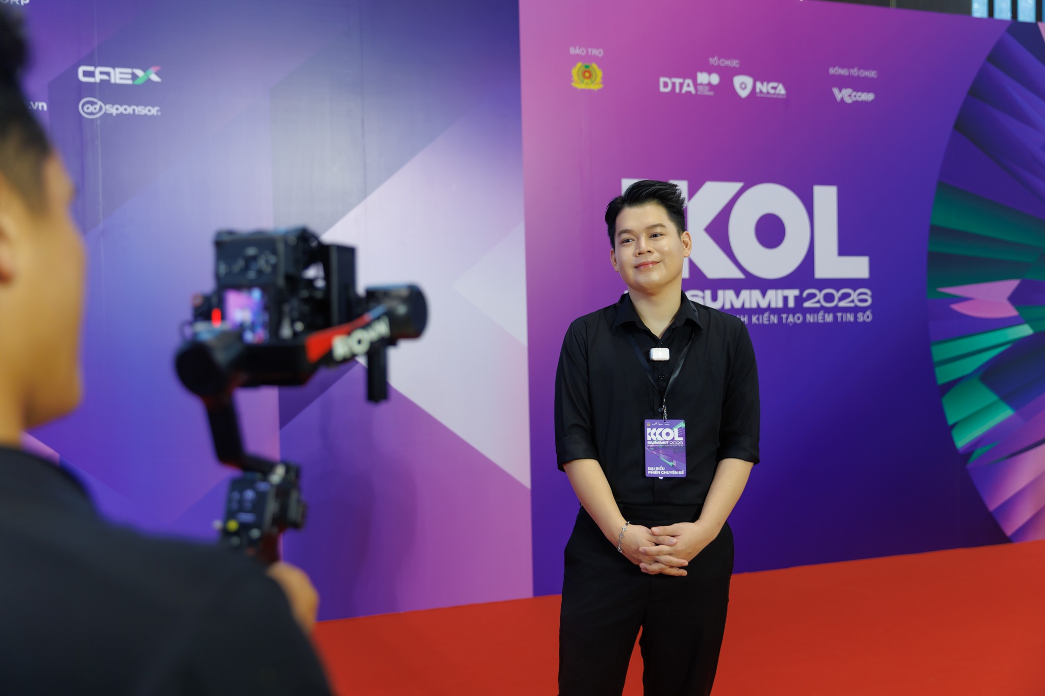 KOL Summit 2026: Chính thức bước vào 2 phiên chuyên đề thảo luận về AI, khủng hoảng niềm tin và tương lai sáng tạo - Ảnh 33.