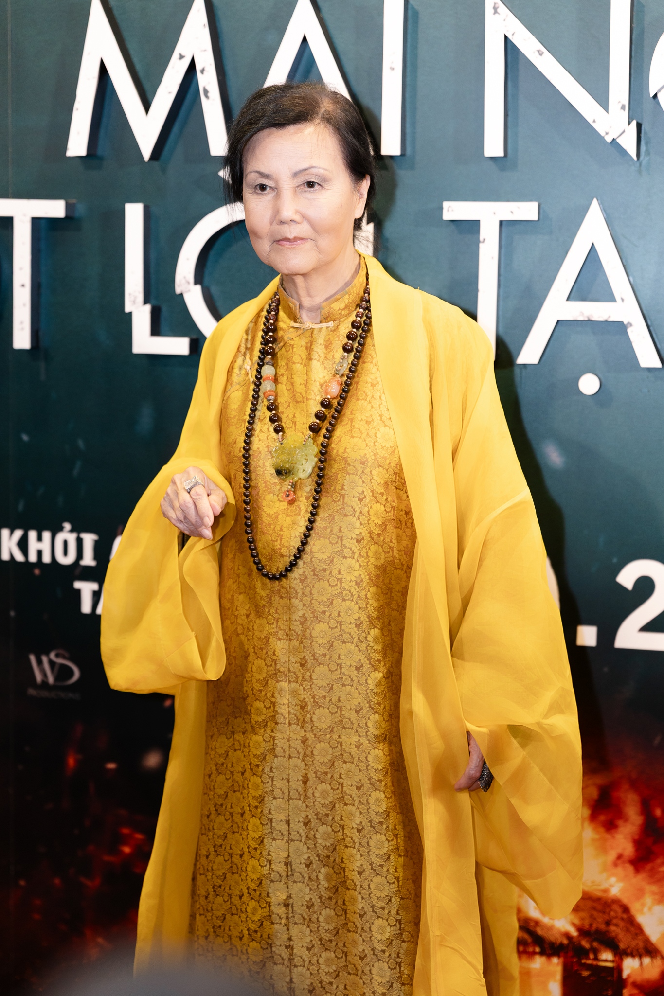 Thảm đỏ HOT nhất hôm nay: Lê Phương - Minh Anh sắc vóc quá bén, 1 cặp đôi công khai hôn nhau ngọt muốn xỉu- Ảnh 6.