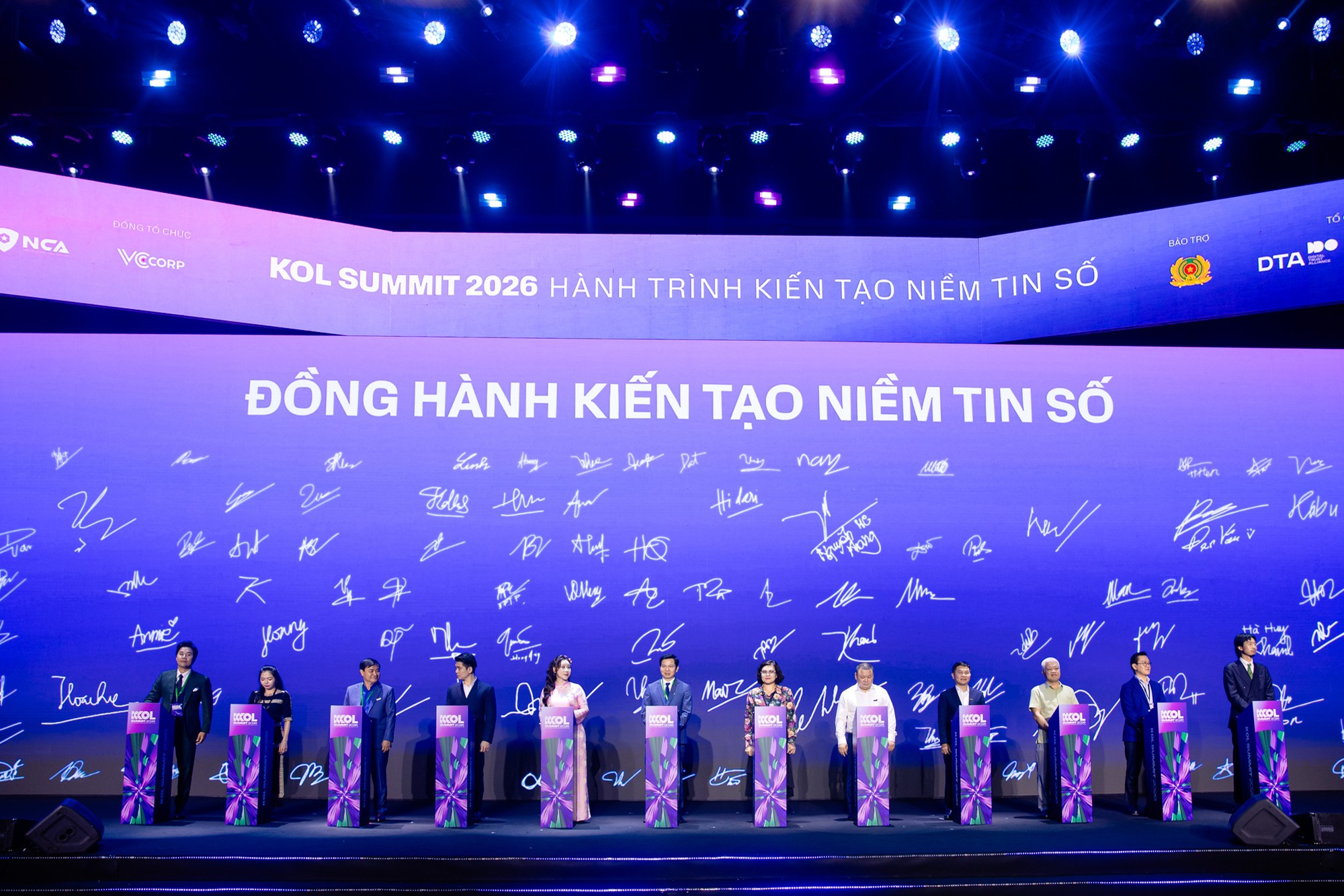 Lần đầu tiên Việt Nam có Bộ Tiêu chuẩn hoạt động cho người có ảnh hưởng và nhà sáng tạo nội dung - Ảnh 4.