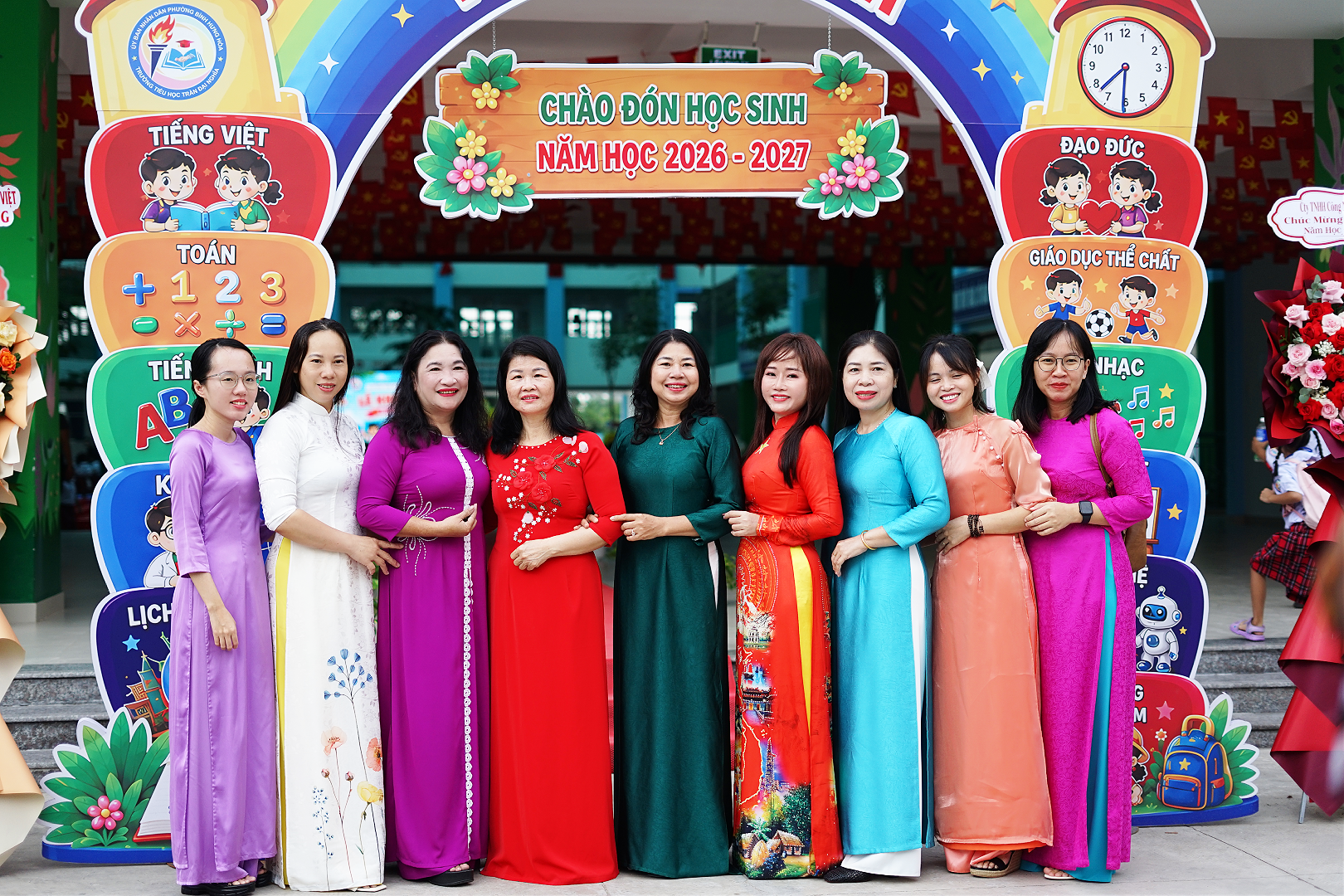 Bên trong ngôi trường tiểu học xây trên nền nghĩa trang lớn nhất TP.HCM trong ngày khai giảng đầu tiên- Ảnh 8.