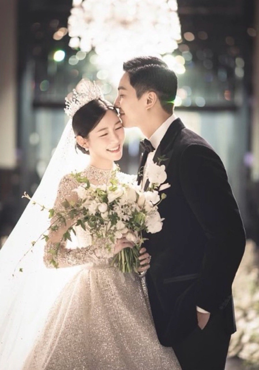 Sự thật tin Lee Seung Gi cãi nhau to với vợ sau 2 tháng chào đón con trai, chán đời bỏ đi hát ở quán karaoke 1 mình- Ảnh 5.
