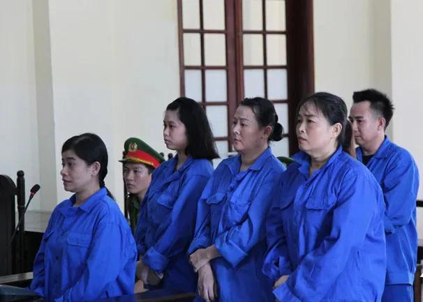 "Cô dâu" Nguyễn Ngọc Thảo SN 2007 lĩnh án tù vì lừa đảo- Ảnh 1.