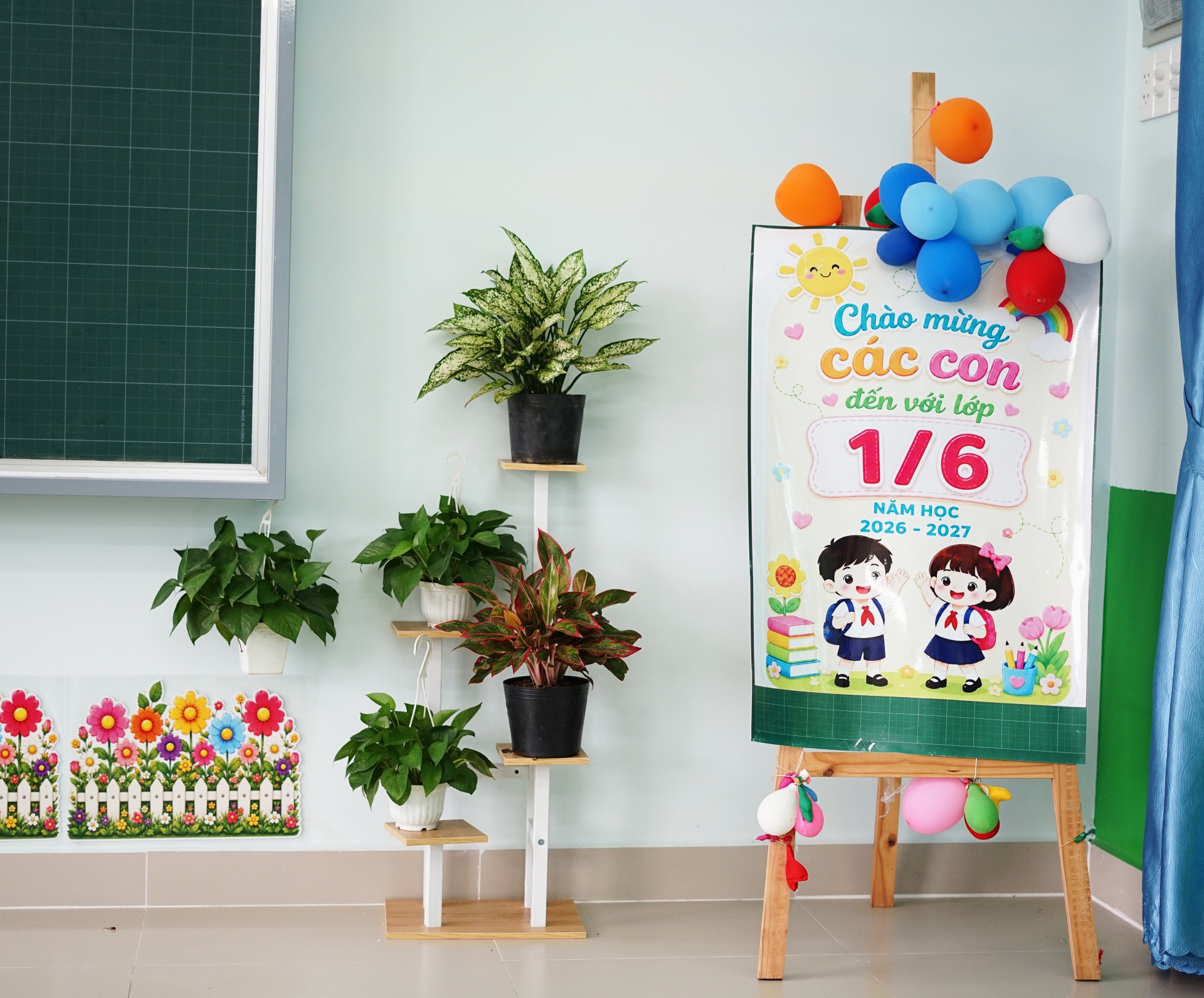 Không khí rộn ràng trước ngày khai giảng đầu tiên của ngôi trường đặc biệt trên nền nghĩa trang Bình Hưng Hòa- Ảnh 13.