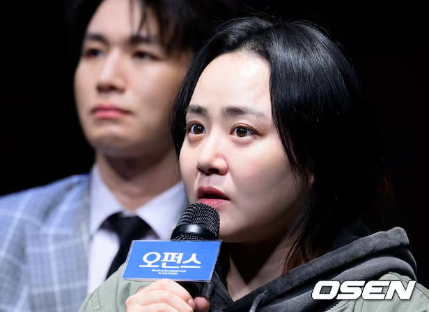Không dám tin chuyện vừa xảy ra với Moon Geun Young sau khi kết hôn bí mật- Ảnh 3.