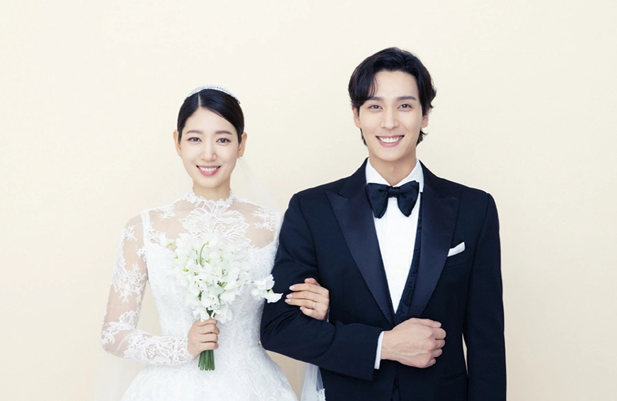 Con trai đầu lòng của Park Shin Hye và chồng tài tử mới 4 tuổi đã thế này rồi ư!- Ảnh 2.