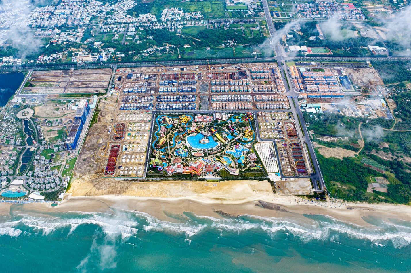 ‏Hàng trăm căn nhà phố, biệt thự sắp hoàn thiện, Blanca City “thay da đổi thịt” sau hơn một năm‏ - Ảnh 14.