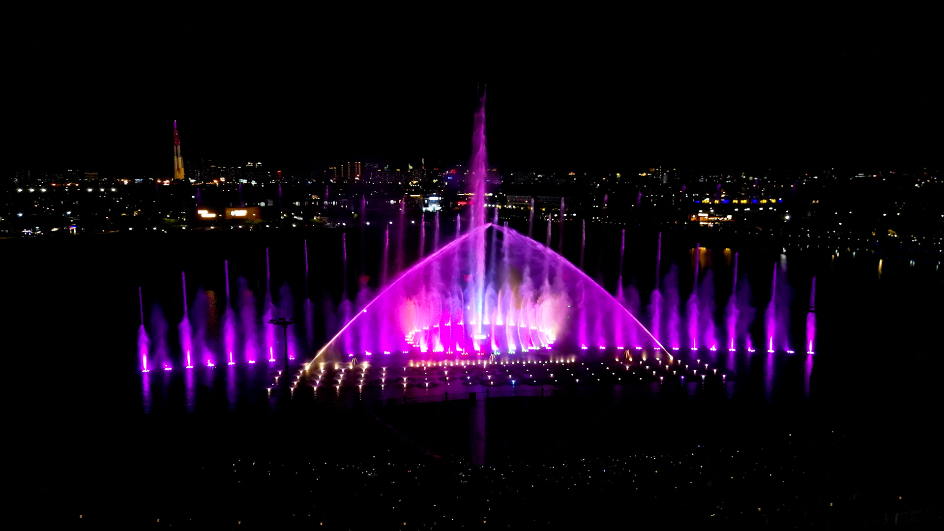 Sức hút từ Diamond Sky: Vì sao khách hàng đang đổ dồn về Van Phuc City? - Ảnh 2. Sức hút từ Diamond Sky: Vì sao khách hàng đang đổ dồn về Van Phuc City? - Ảnh 2.