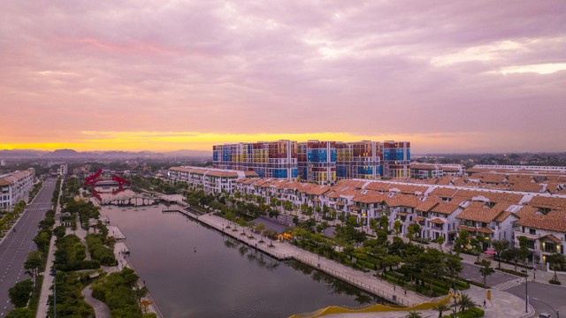 Trốn khói bụi, tắc đường, kiến trúc sư trẻ quyết đưa cả nhà về Sun Urban City sống - Ảnh 2. Trốn khói bụi, tắc đường, kiến trúc sư trẻ quyết đưa cả nhà về Sun Urban City sống - Ảnh 2.