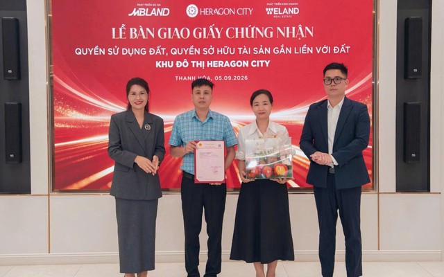 Heragon City bàn giao giấy chứng nhận Quyền sử dụng đất cho những khách hàng đầu tiên