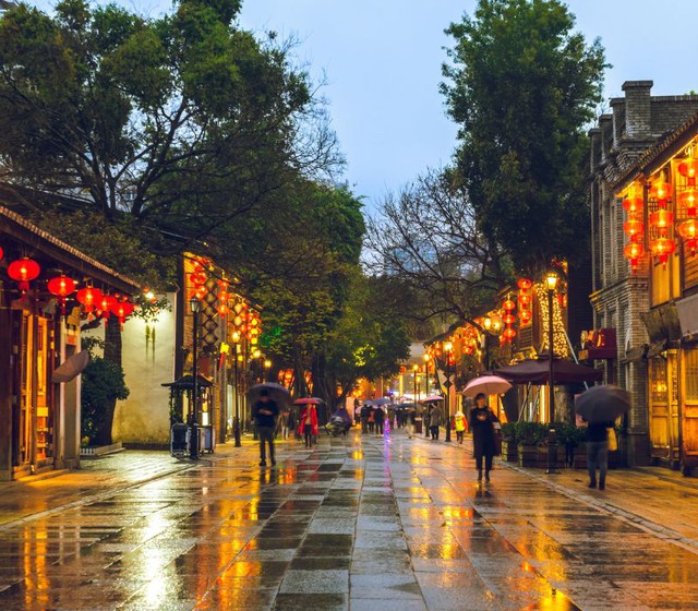 Ngày 24/9, sân bay Nội Bài có một máy bay hạ cánh: Khách lạ là ai? - Ảnh 5.