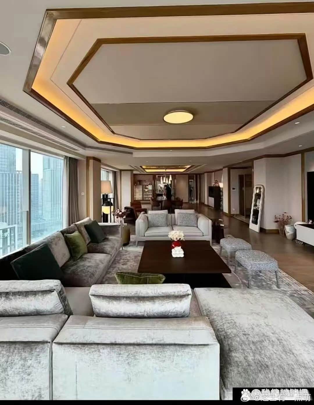 Ngọc nữ hạng A lộ hợp đồng mang thai hộ rao bán nhà gấp để có hàng trăm tỷ trả cho đại gia- Ảnh 1.