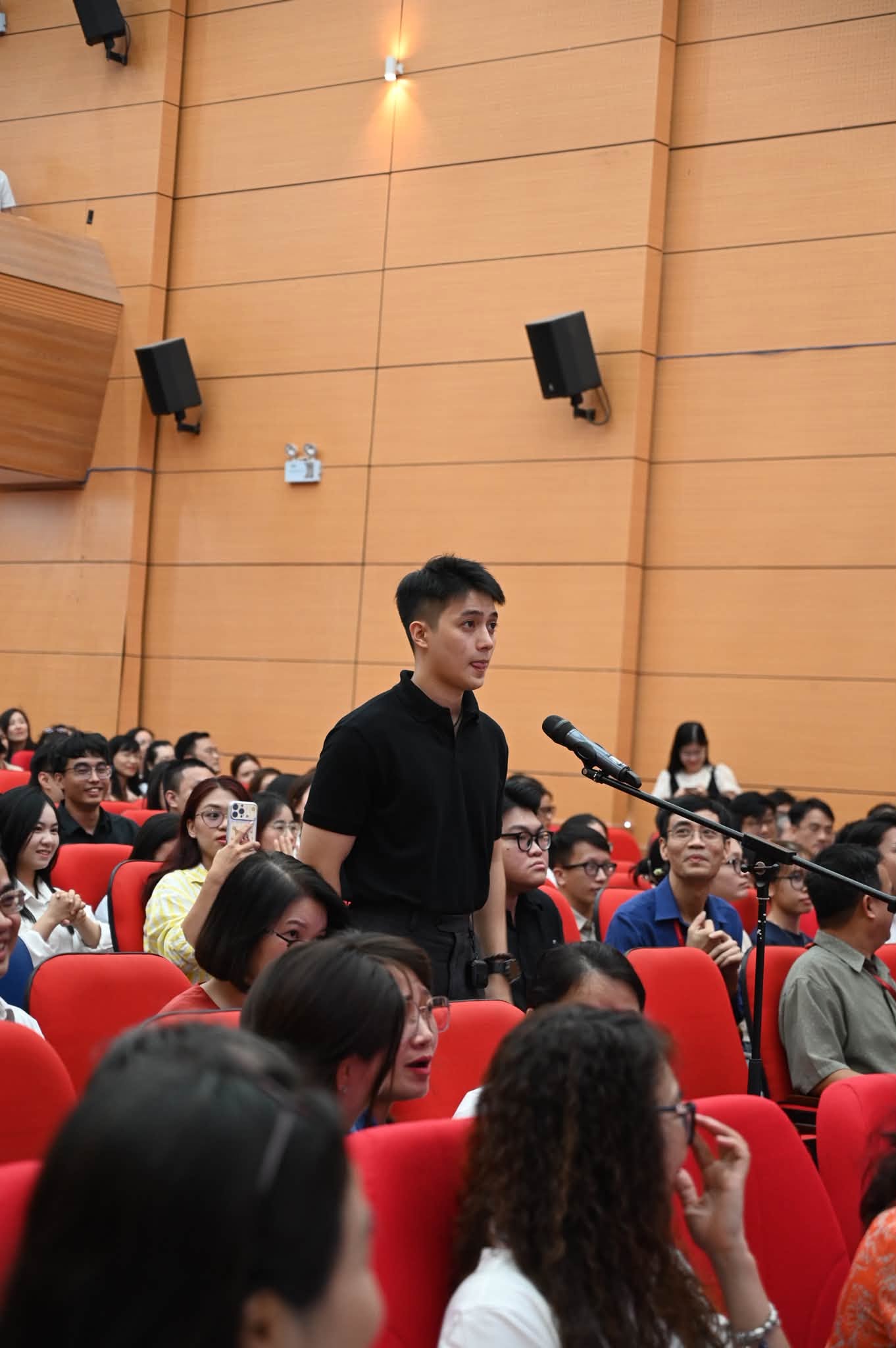 Bác sĩ nội trú Vũ Quang Huy tiết lộ gu bạn gái: Có đúng 1 tiêu chí!- Ảnh 2.