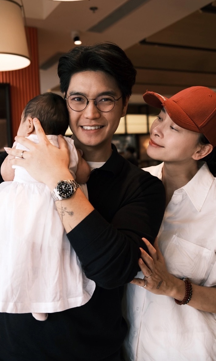 Khả Ngân - Nhan Phúc Vinh và 3 cặp sao Việt lệch 11 tuổi- Ảnh 5.