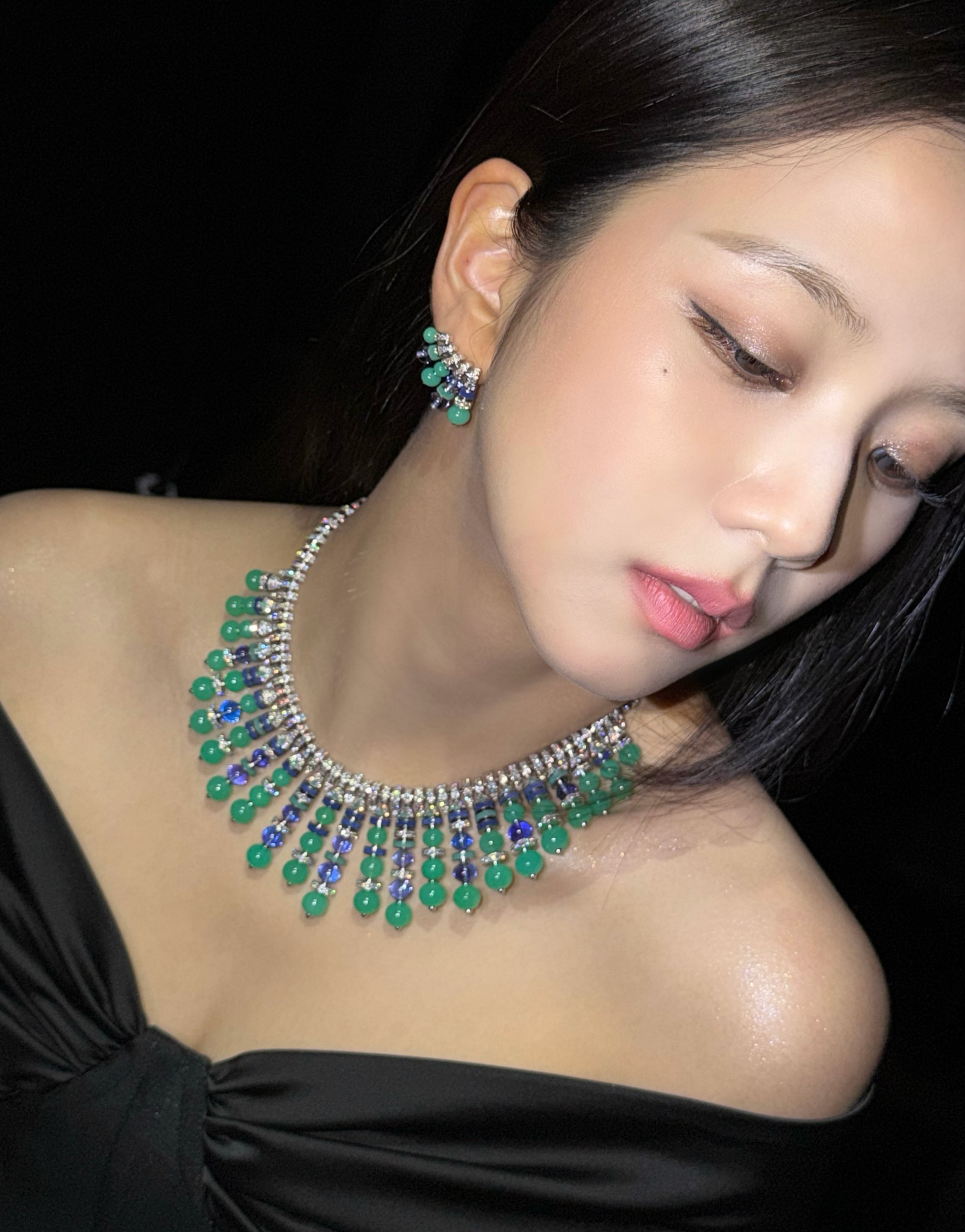 "Jisoo (BLACKPINK) chỉ thiếu một chàng hoàng tử như Lisa ngày đó"- Ảnh 4.