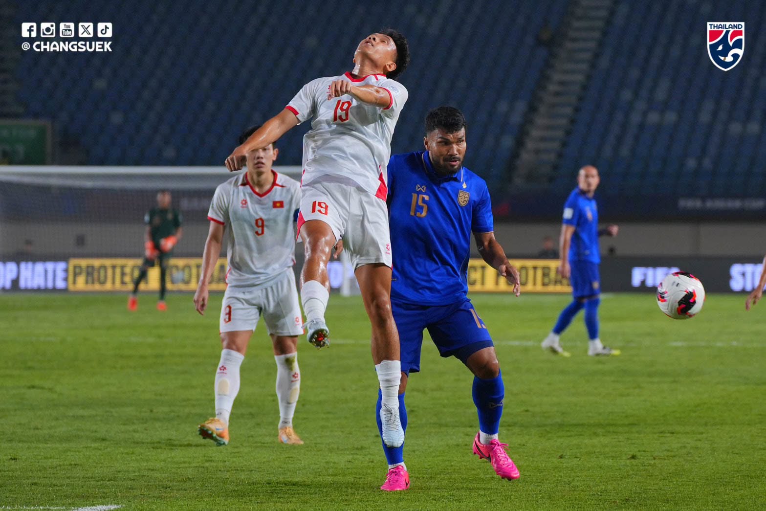 Sụp đổ trước Thái Lan, ĐT Việt Nam hết cửa vô địch FIFA ASEAN Cup, chấm dứt kỷ lục bất bại- Ảnh 2.