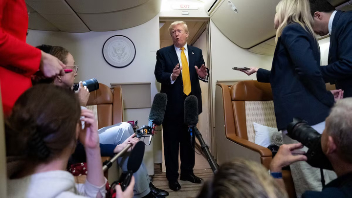 28 phút nghẹt thở chứng kiến Tổng thống Trump thoát hiểm bằng xe chở suất ăn- Ảnh 3.