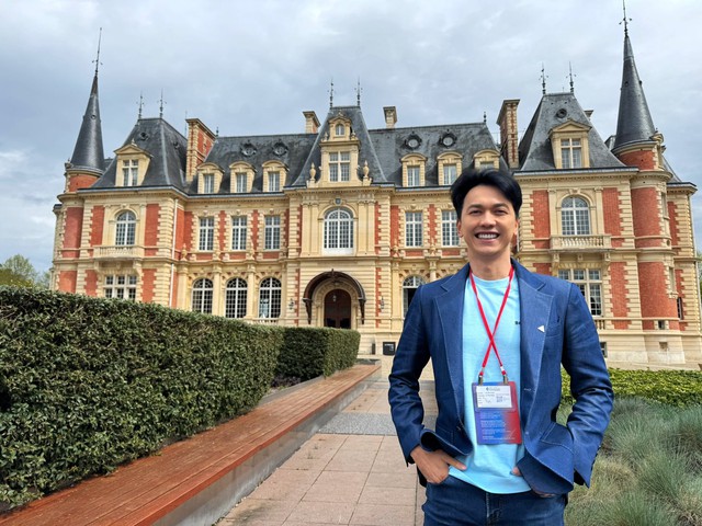 Chủ tịch ACB Trần Hùng Huy “khoe” đi học tại Oxford, doanh nhân Cường Đô La liền bình luận 1 câu- Ảnh 3.