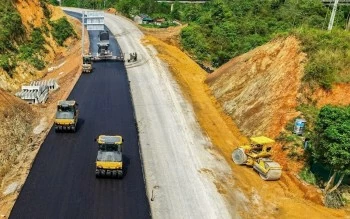 Bảo lãnh tín dụng mở đường cho trái phiếu hạ tầng Bảo lãnh tín dụng mở đường cho trái phiếu hạ tầng