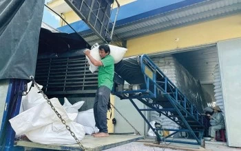 Chuyển từ quản lý thủ công sang quản trị bằng dữ liệu số Chuyển từ quản lý thủ công sang quản trị bằng dữ liệu số