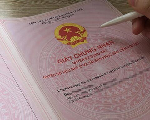 Hà Nội miễn phí khi làm thủ tục đính chính sổ đỏ trực tuyến