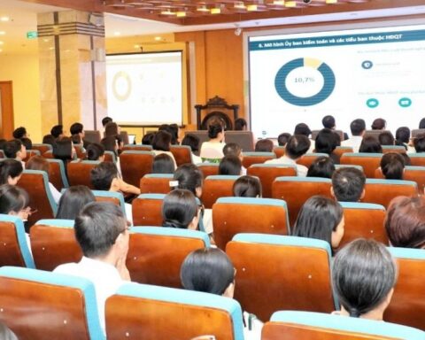 Chuẩn hóa công bố thông tin, nâng chất quản trị doanh nghiệp