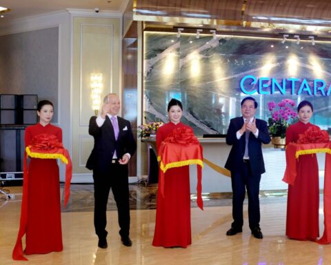 Centara Hotel & Residences Vân Đồn chính thức khai trương bên vịnh Bái Tử Long