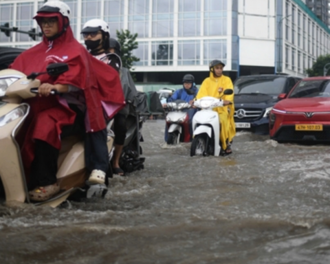 Chuyên gia chỉ ra căn nguyên khiến TP.HCM cứ mưa lớn là ngập
