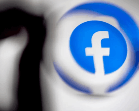 Facebook sắp thay đổi bảng tin: Mở app là thấy video toàn màn hình