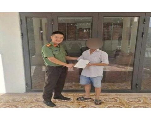 Cam kết sẽ chuyển khoản trả 2 tỷ đồng nhưng người đàn ông SN 1962 vẫn phải làm việc với công an Hà Nội