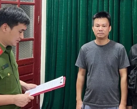 Bắt Phó Giám đốc Trung tâm quan trắc môi trường Lạng Sơn