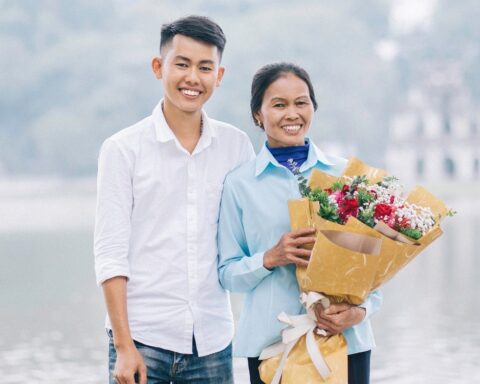 Thu nhập của Đồng Văn Hùng kênh ‘Ẩm thực mẹ làm’
