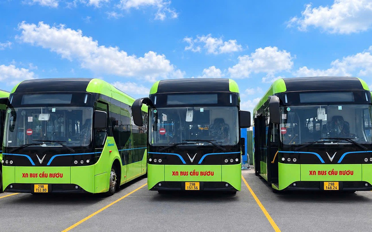 Doanh nghiệp nhà nước hơn 10.000 nhân sự “bắt tay” hãng xe của tỷ phú Phạm Nhật Vượng, đưa 28 xe buýt vào hoạt động ngay đầu tháng 10