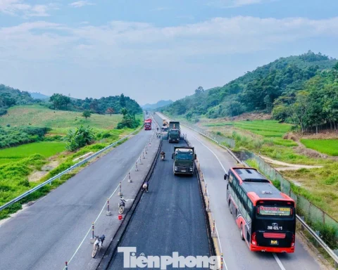 Gần 3.000 người dồn sức thi công trên đại công trường cao tốc Nội Bài – Lào Cai