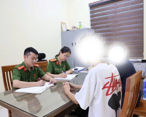 Công an yêu cầu người dân chủ động đến cơ quan chức năng khai báo giao dịch chuyển khoản trong  trường hợp sau