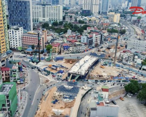 Hai cầu vượt Vành đai 1 Hà Nội dần thành hình, hướng tới hoàn thành cuối năm